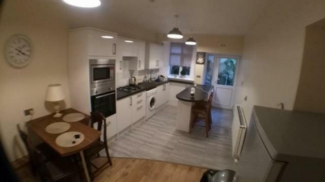 Large Garden Flat Near Marine Lake Weston-super-Mare Exterior foto