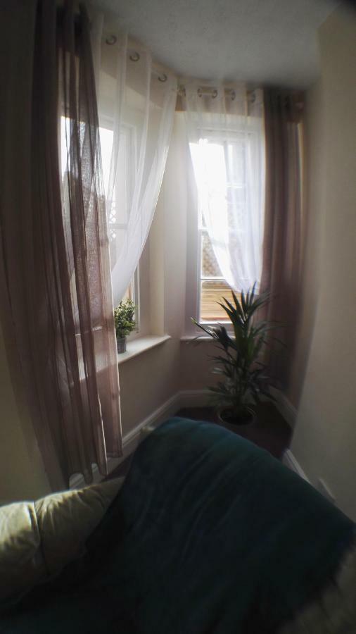 Large Garden Flat Near Marine Lake Weston-super-Mare Exterior foto