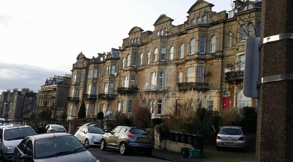 Large Garden Flat Near Marine Lake Weston-super-Mare Quarto foto